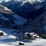 Gast- Und Christler イン トゥクス