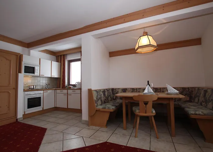 Gast- Und Christler Herberg Tux