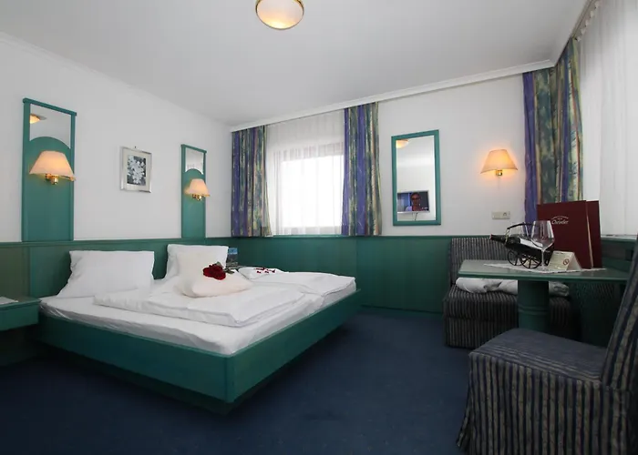 Gast- Und Christler Herberg *