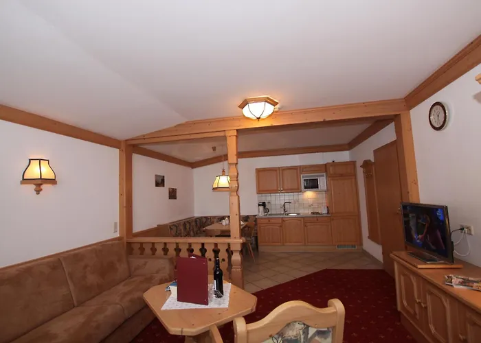 Gast- Und Christler Penzion Tux