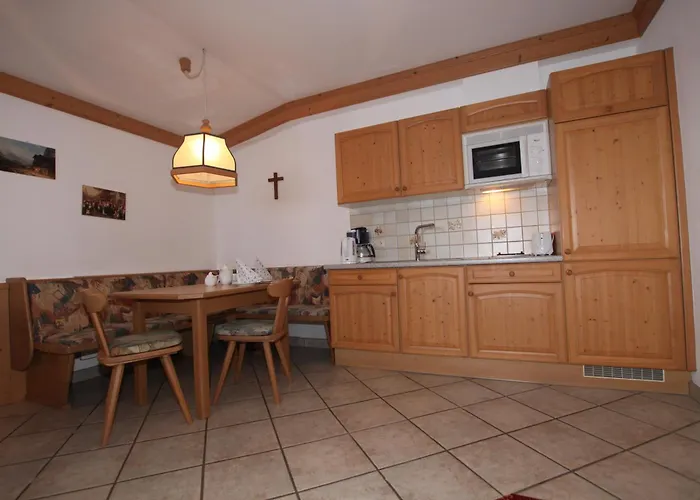 Gast- Und Christler Herberg