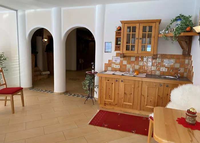 Gast- Und Christler Tux