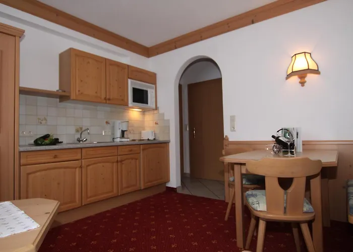 Herberg Gast- Und Christler Tux